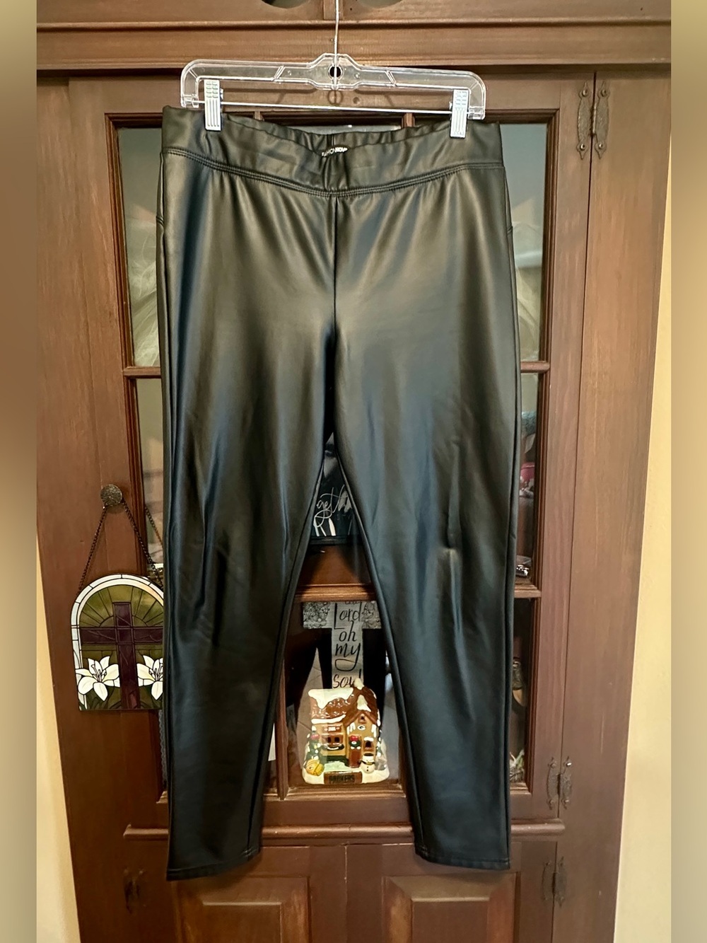 Fashion Nova Faux Leather Leggings